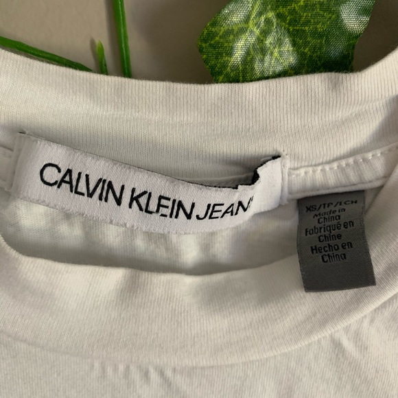 Calvin Klein basic white tee - Picture 2 of 3